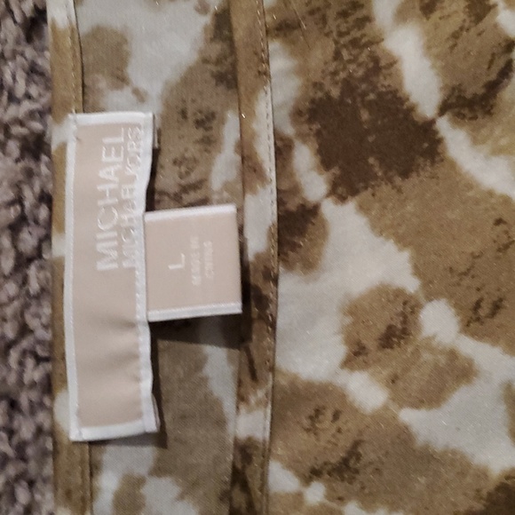 MK Tan Tie dye blouse - Picture 6 of 10